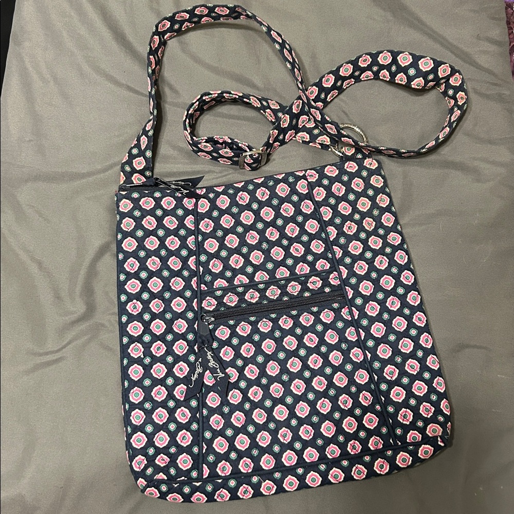 Vera‎ Bradley Retired Petal Paisley Crossbody Hipster Purse